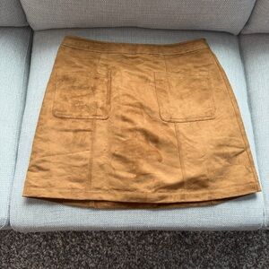 Old Navy Women’s faux suede skirt size 12